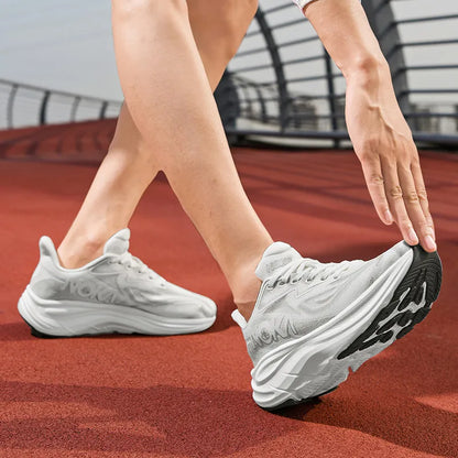Men's Breathable Sports Running Shoes for Outdoor Use