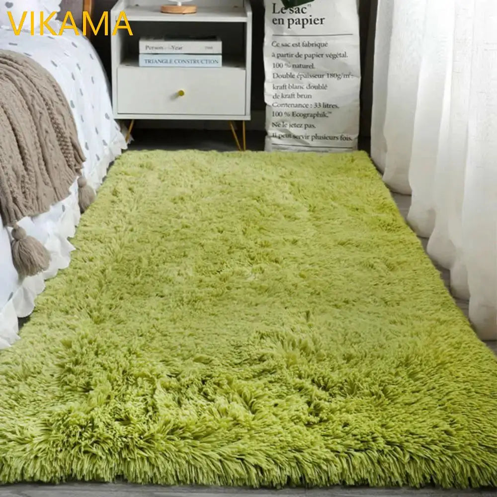 VIKAMA Solid Color Polyester Plush Carpet