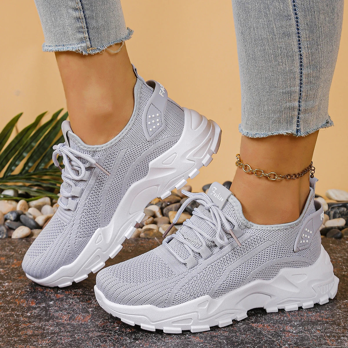 Women's Breathable Single-Mesh Sports Shoes