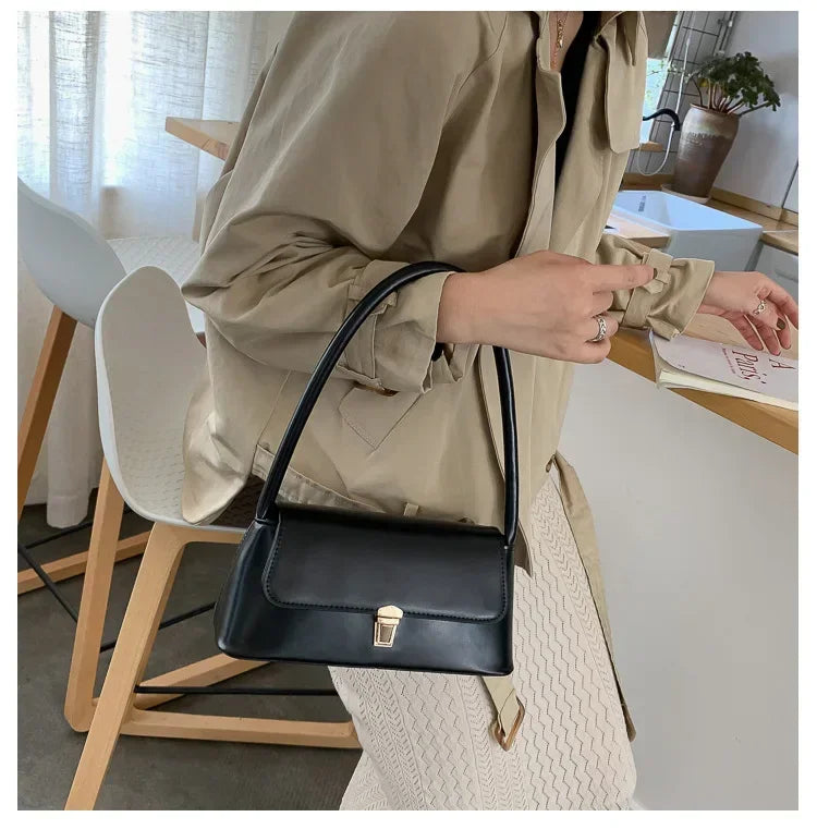 Luxury Women's Crossbody Shoulder Bag in Solid Color
