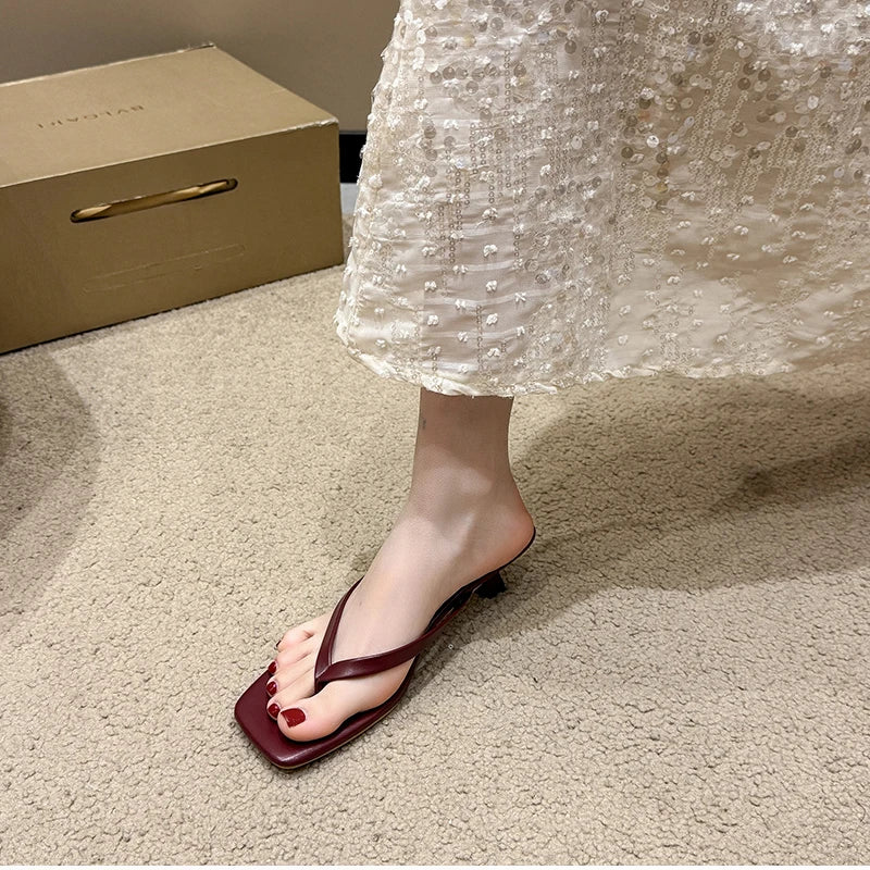 Women’s Low Heel Clip Toe Slippers for Summer Casual Wear