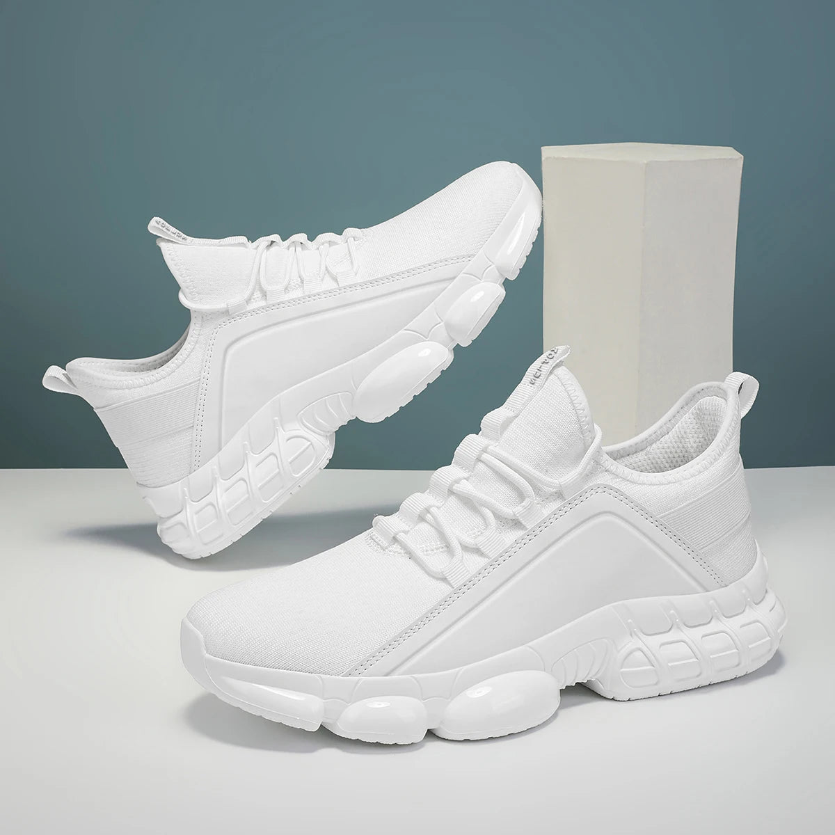 Men's Breathable Lightweight Casual Shoes