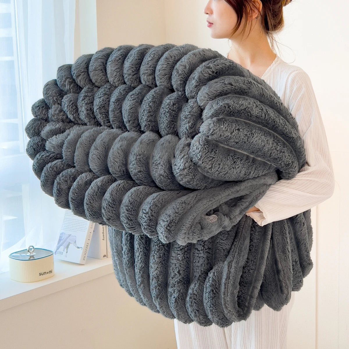 Striped Plush Throw Blanket 100x150cm for Sofa