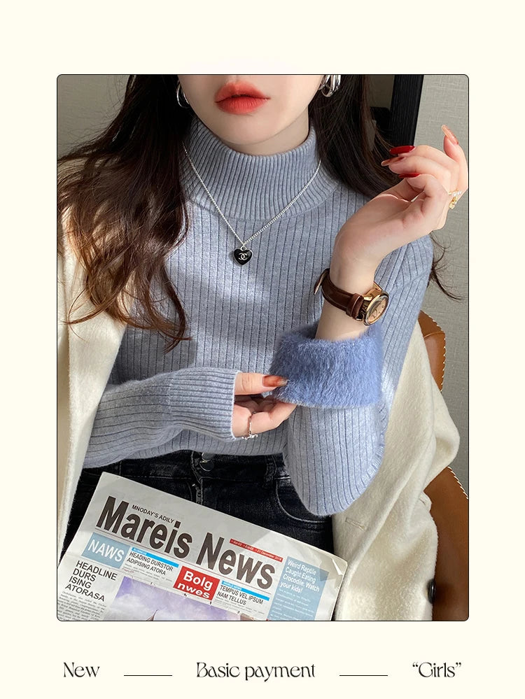 Women's Turtleneck Sweater with Velvet Lining
