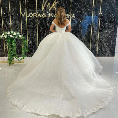 Elegant Off The Shoulder Lace Applique Tulle Wedding Dress