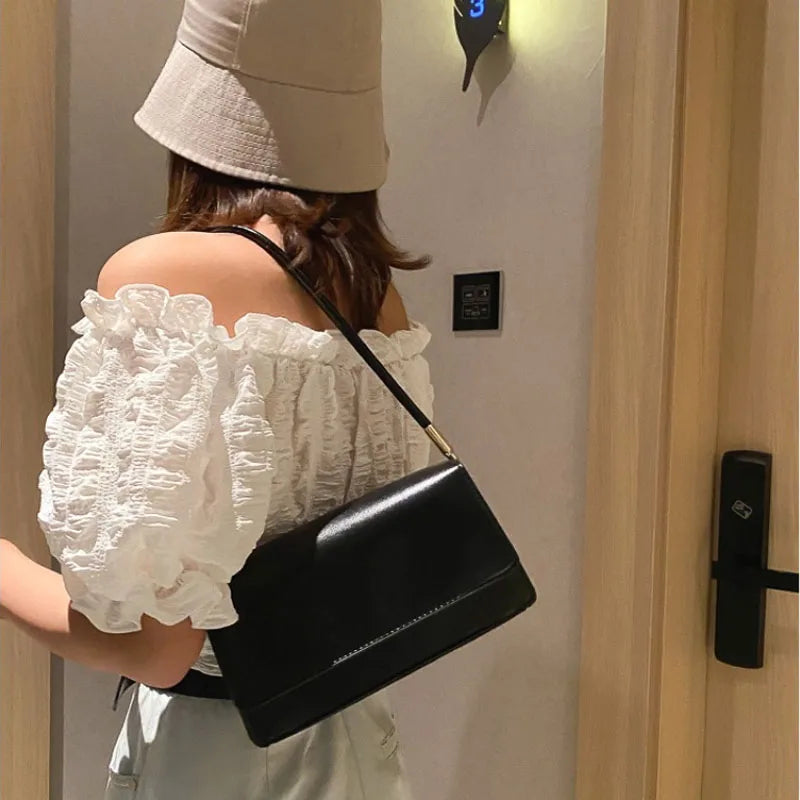 Luxury Women's Crossbody Shoulder Bag in Solid Color