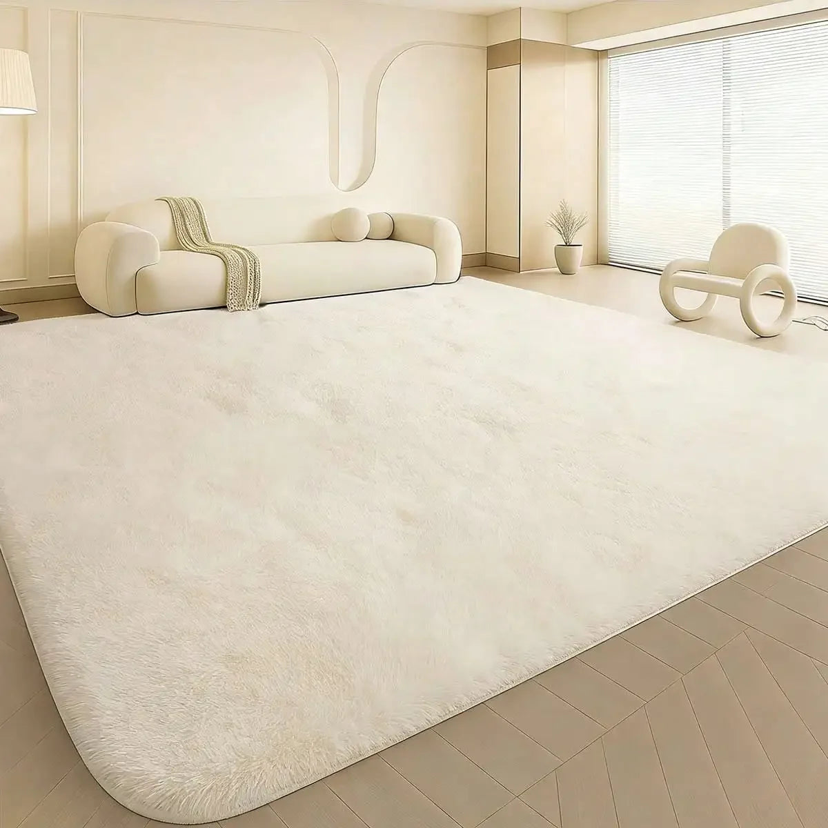 Black Plush Long-Pile Carpet, Soft Non-Slip Rug