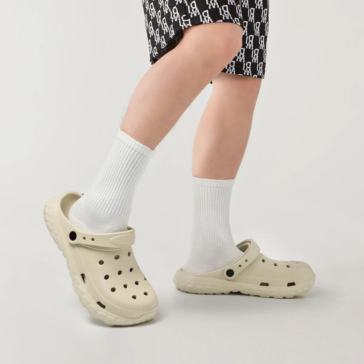 Summer Non-Slip Closed Toe Sandals for Men and Women