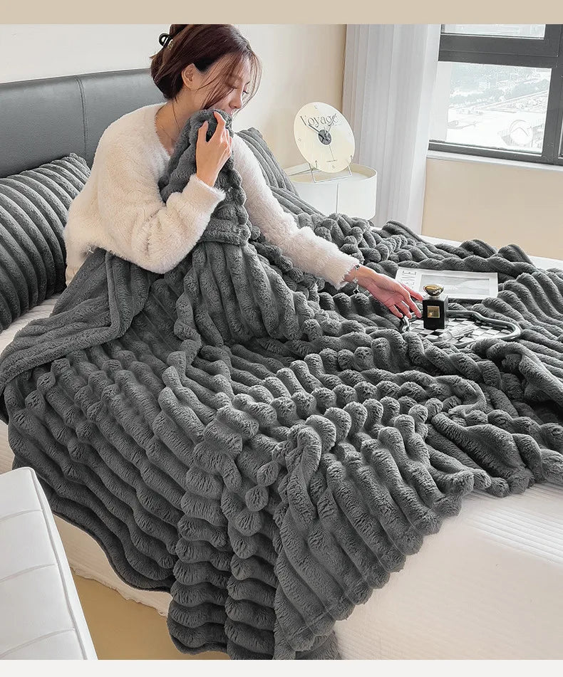 Solid Color Coral Fleece Blanket 100% Polyester