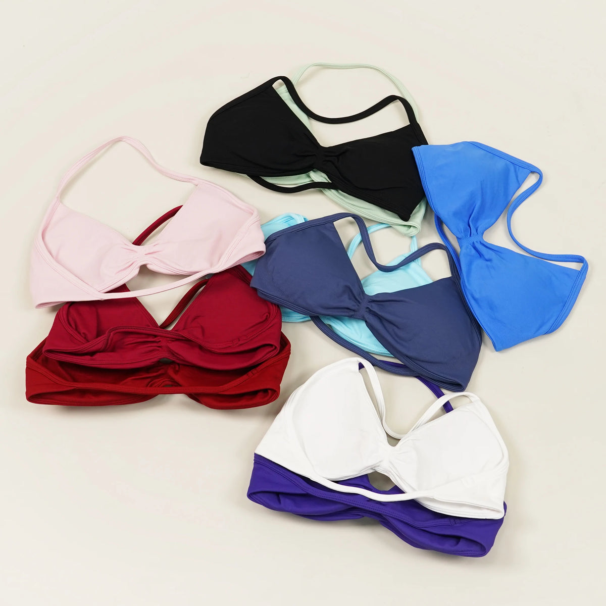 Seamless Strappy Yoga Bra and Scrunch Butt Shorts Set