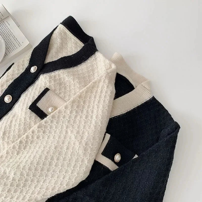 Knit Women's Cardigan Sweater with Long Sleeves