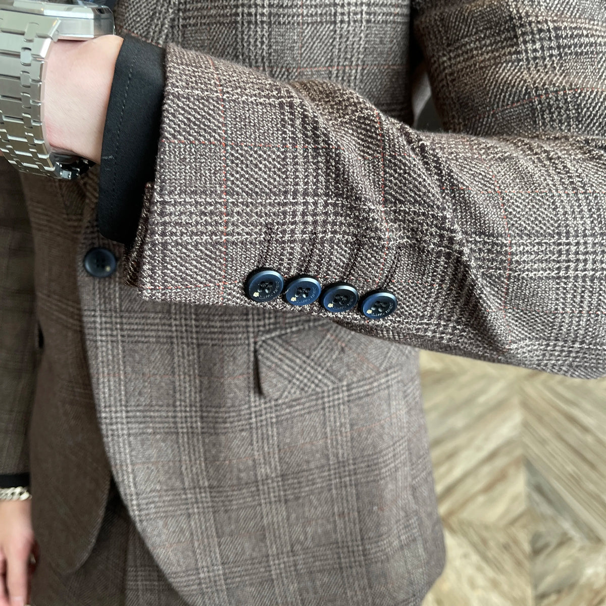 Modified Plaid Three-Piece Suit for Men