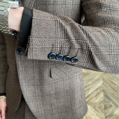 Modified Plaid Three-Piece Suit for Men