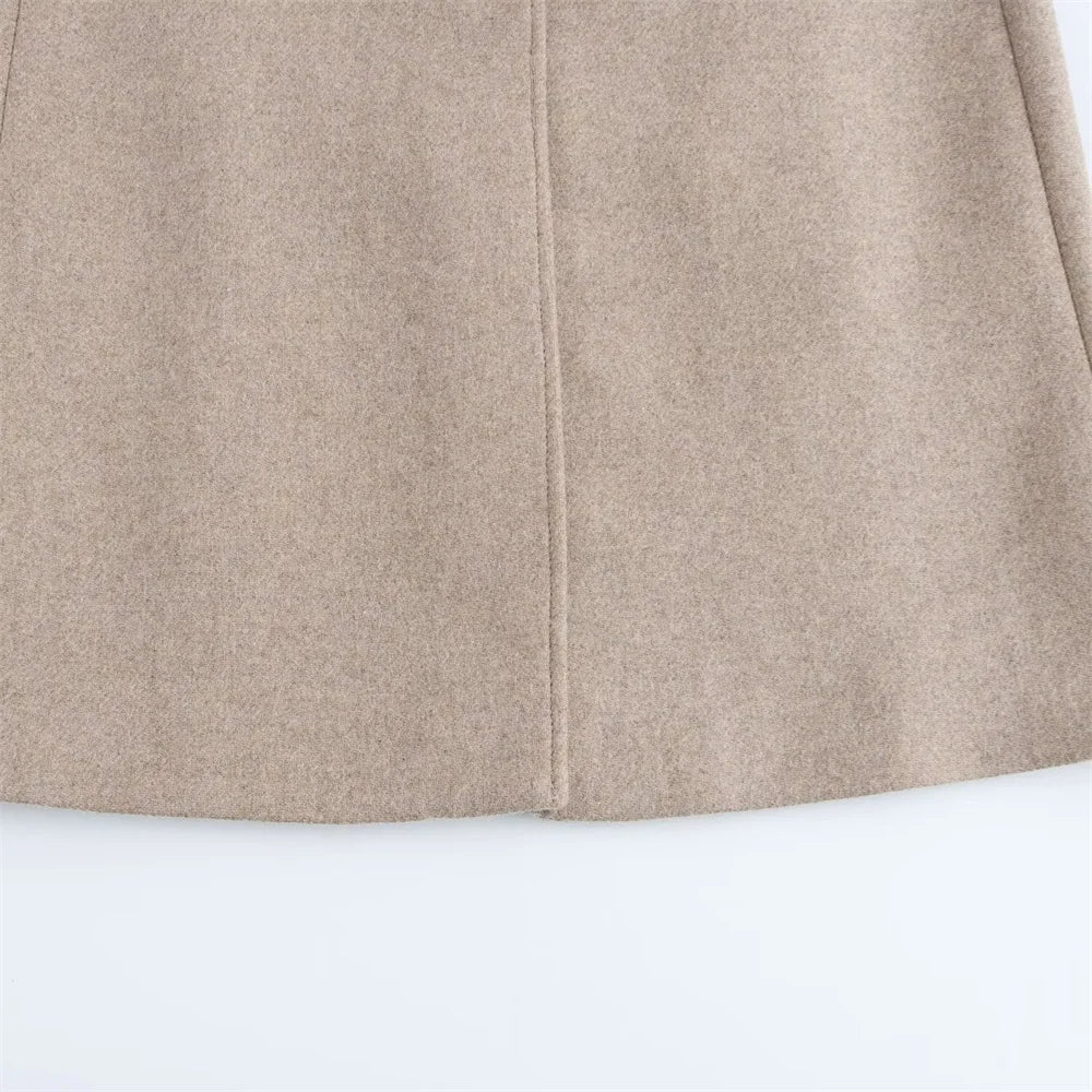 Women's Long Polyester Coat with Fur Collar and Pockets