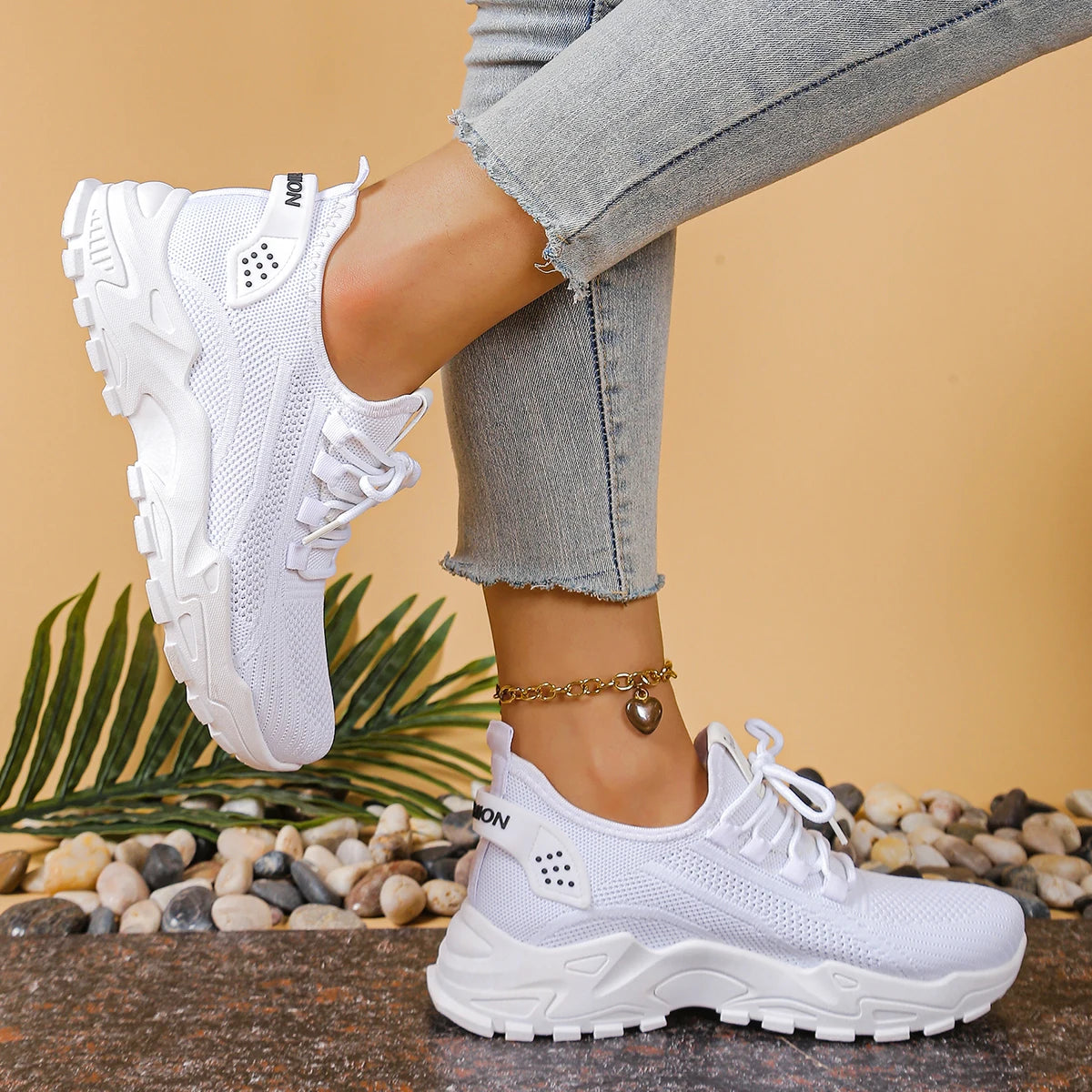 Women's Breathable Single-Mesh Sports Shoes